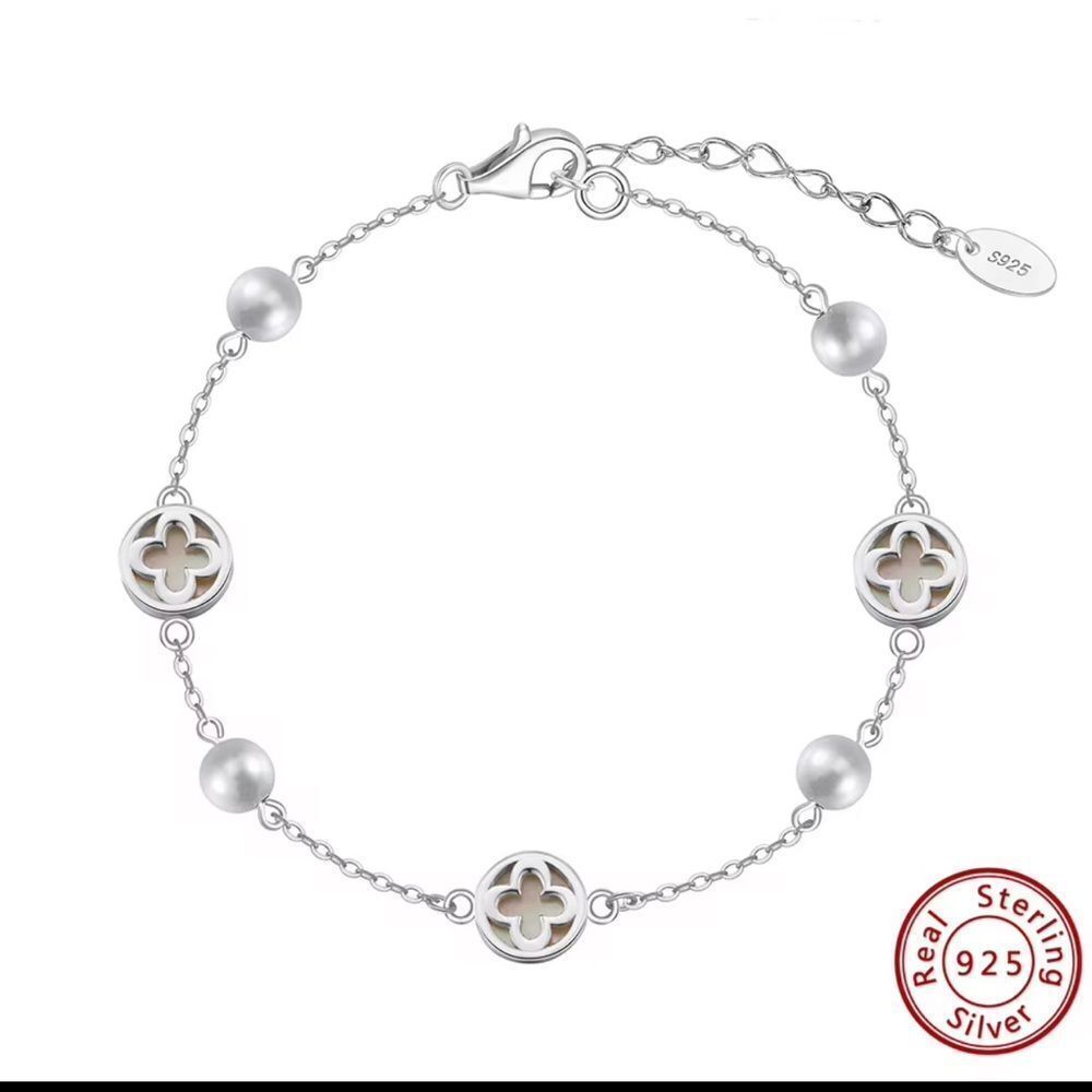 ENA925 Sterling Silver Floral Bracelet